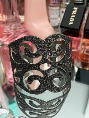 ✨Elegant Black 🖤Glitter Cutout Statement Cuff Bracelet✨Preloved